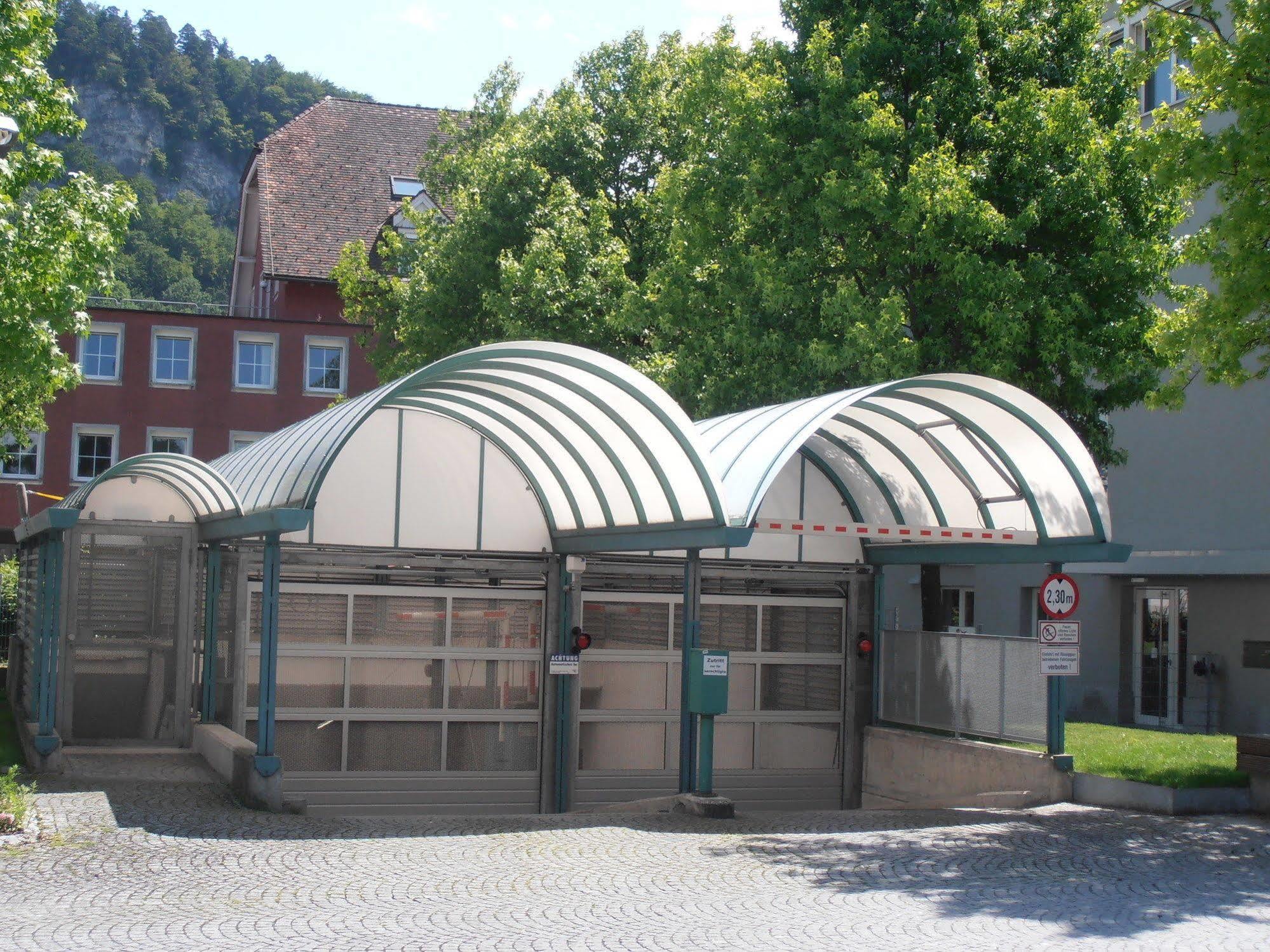 Hotel Baeren Feldkirch Buitenkant foto